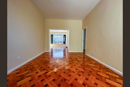 Apartamento para alugar com 155m², 3 quartos e 1 vaga