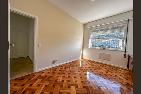 Apartamento para alugar com 155m², 3 quartos e 1 vaga
