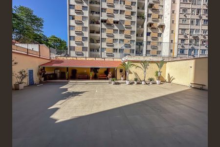 Apartamento para alugar com 155m², 3 quartos e 1 vaga