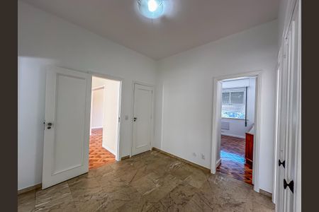 Apartamento para alugar com 155m², 3 quartos e 1 vaga