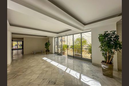 Apartamento para alugar com 155m², 3 quartos e 1 vaga