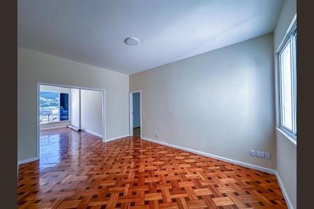 Apartamento para alugar com 155m², 3 quartos e 1 vaga