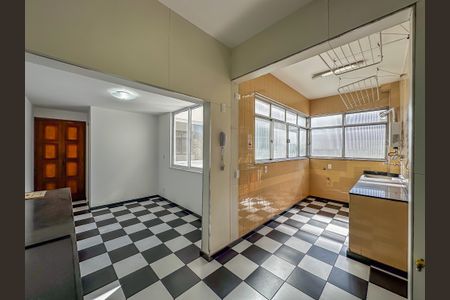 Apartamento para alugar com 155m², 3 quartos e 1 vaga