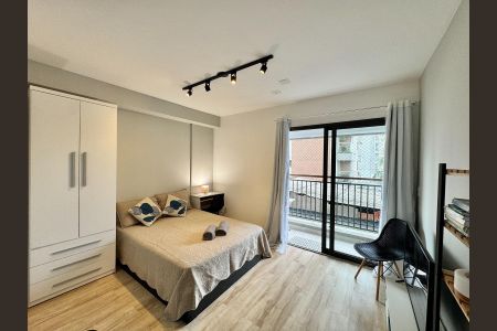 Apartamento à venda com 24m², 1 quarto e sem vagaSala / Quarto