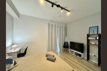 Apartamento à venda com 24m², 1 quarto e sem vagaSala / Quarto