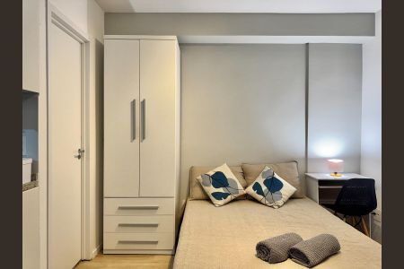 Sala / Quarto de apartamento para alugar com 1 quarto, 24m² em Perdizes, São Paulo
