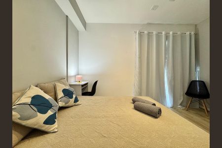 Apartamento à venda com 24m², 1 quarto e sem vagaSala / Quarto