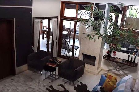Casa para alugar com 340m², 4 quartos e 6 vagas