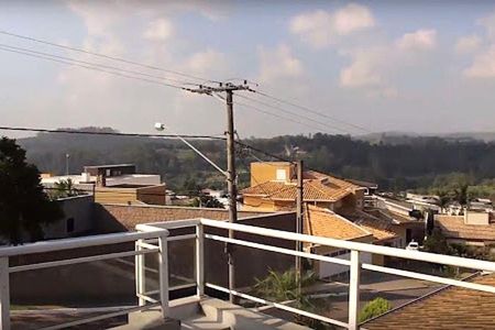 Casa para alugar com 340m², 4 quartos e 6 vagas
