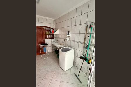 Casa à venda com 320m², 3 quartos e 2 vagas