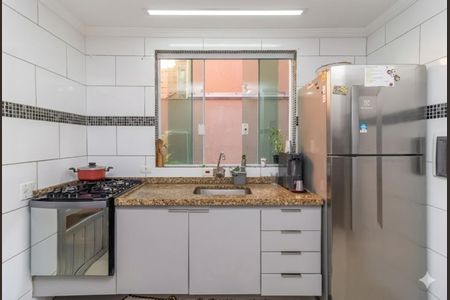 Foto 05 de casa à venda com 2 quartos, 85m² em Jardim Taquaral, São Paulo