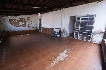 Casa à venda com 210m², 3 quartos e 2 vagas