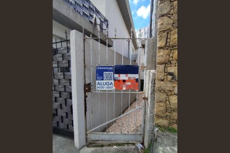 Fachada  de casa para alugar com 1 quarto, 40m² em São Salvador, São Paulo
