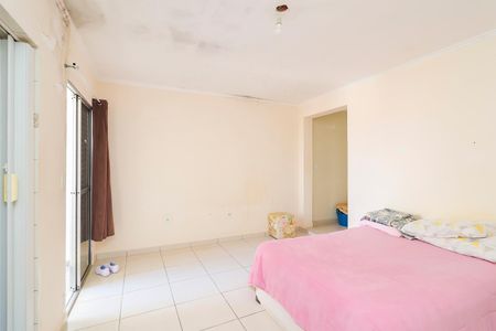 Casa à venda com 210m², 3 quartos e 2 vagasQuarto 1 - Suíte