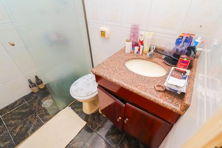 Casa à venda com 210m², 3 quartos e 2 vagasBanheiro Social