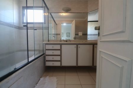 Apartamento para alugar com 180m², 3 quartos e 2 vagasBanheiro Suíte