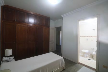 Apartamento para alugar com 180m², 3 quartos e 2 vagasSuíte 2