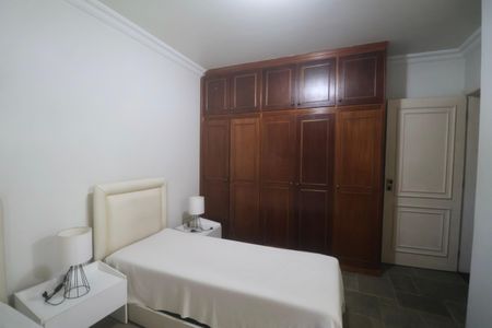 Apartamento para alugar com 180m², 3 quartos e 2 vagasSuíte 2