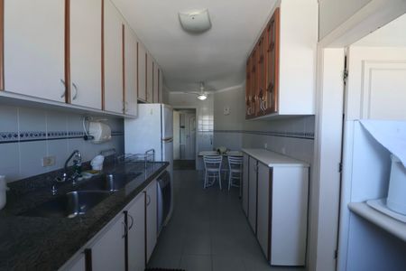 Apartamento para alugar com 180m², 3 quartos e 2 vagasCozinha