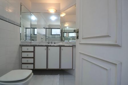 Apartamento para alugar com 180m², 3 quartos e 2 vagasBanheiro Suíte 3