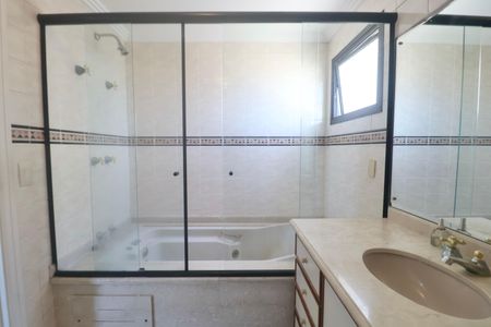 Apartamento para alugar com 180m², 3 quartos e 2 vagasBanheiro Suíte