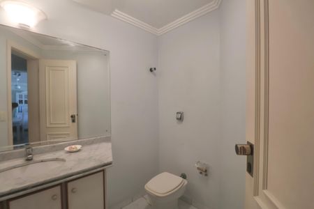 Apartamento para alugar com 180m², 3 quartos e 2 vagasLavabo