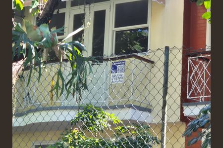 Casa de condomínio à venda com 200m², 3 quartos e 2 vagas