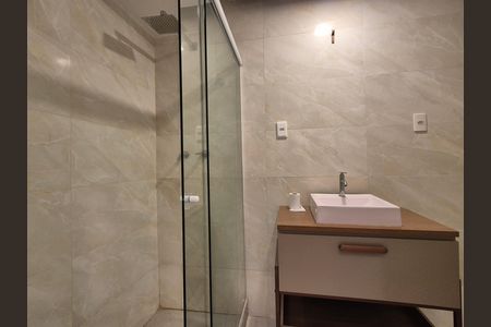 Casa de condomínio à venda com 200m², 3 quartos e 2 vagas