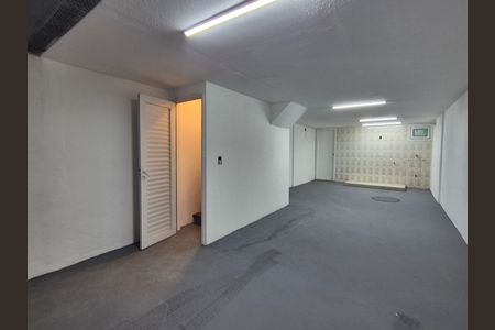 Casa de condomínio à venda com 200m², 3 quartos e 2 vagas