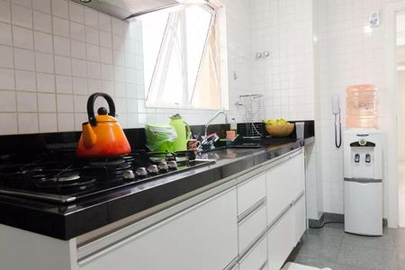 Apartamento à venda com 105m², 3 quartos e 2 vagasCozinha