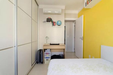 Apartamento à venda com 105m², 3 quartos e 2 vagasQuarto