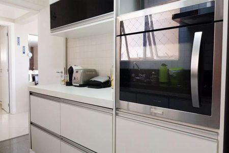 Apartamento à venda com 105m², 3 quartos e 2 vagasCozinha