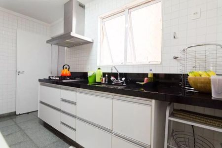 Apartamento à venda com 105m², 3 quartos e 2 vagasCozinha