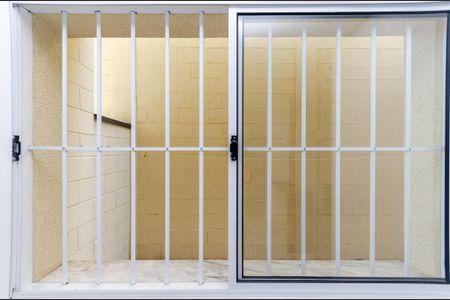 Quarto / Sala - Janela de kitnet/studio para alugar com 1 quarto, 45m² em Vila Mangalot, São Paulo