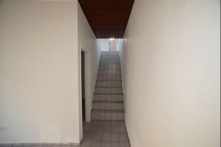 Casa para alugar com 100m², 2 quartos e 1 vagaSala