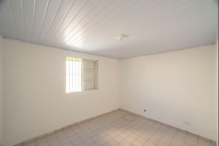 Casa para alugar com 100m², 2 quartos e 1 vagaQuarto