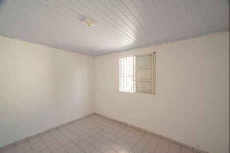Casa para alugar com 100m², 2 quartos e 1 vagaQuarto