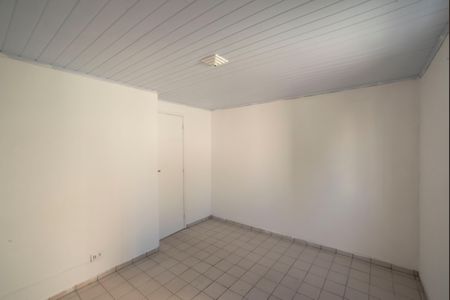Casa para alugar com 100m², 2 quartos e 1 vagaQuarto
