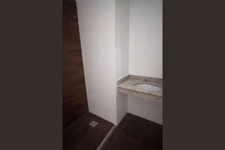 Banheiro de apartamento para alugar com 2 quartos, 83m² em Icaraí, Niterói