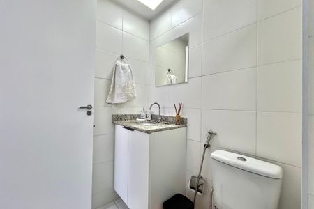 Apartamento para alugar com 24m², 1 quarto e sem vaga Apartamento para alugar com 24m², 1 quarto e sem vagaBanheiro da Suíte