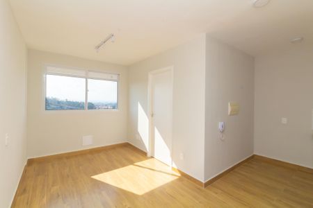Sala/Cozinha de apartamento para alugar com 2 quartos, 35m² em Conjunto Habitacional Santa Etelvina Iii, São Paulo