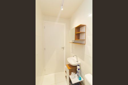 Apartamento para alugar com 35m², 2 quartos e sem vaga Apartamento para alugar com 35m², 2 quartos e sem vagaBanheiro