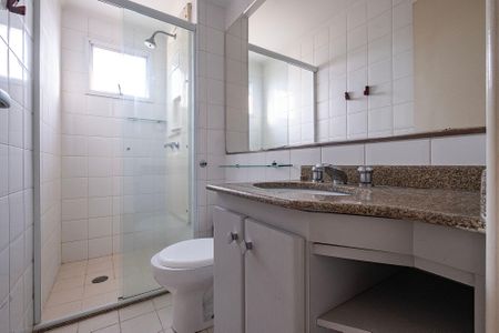 Apartamento para alugar com 68m², 2 quartos e 1 vagaBanheiro