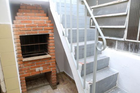 Casa à venda com 73m², 2 quartos e 1 vagaQuintal