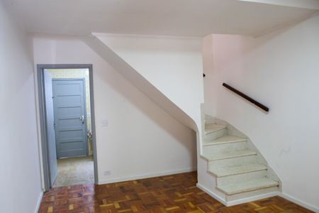 Sala de casa à venda com 2 quartos, 73m² em Jardim Rizzo, São Paulo