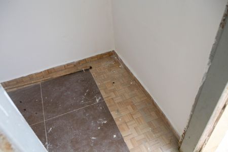 Casa à venda com 73m², 2 quartos e 1 vagaEdícula