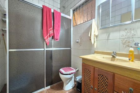 Banheiro de casa à venda com 4 quartos, 250m² em Jardim São Fernando, Campinas