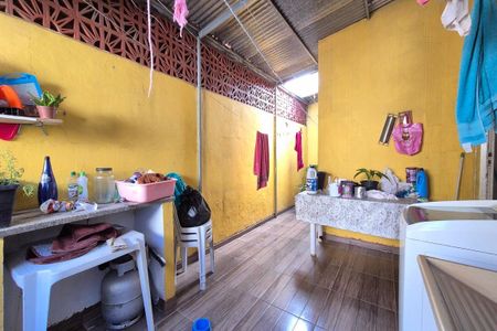 Casa à venda com 250m², 4 quartos e 1 vaga Casa à venda com 250m², 4 quartos e 1 vagaÁrea de Serviço