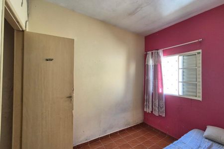 Casa à venda com 250m², 4 quartos e 1 vaga Casa à venda com 250m², 4 quartos e 1 vagaQuarto 4 - Suíte