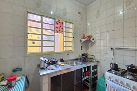 Casa à venda com 250m², 4 quartos e 1 vaga Casa à venda com 250m², 4 quartos e 1 vagaCozinha